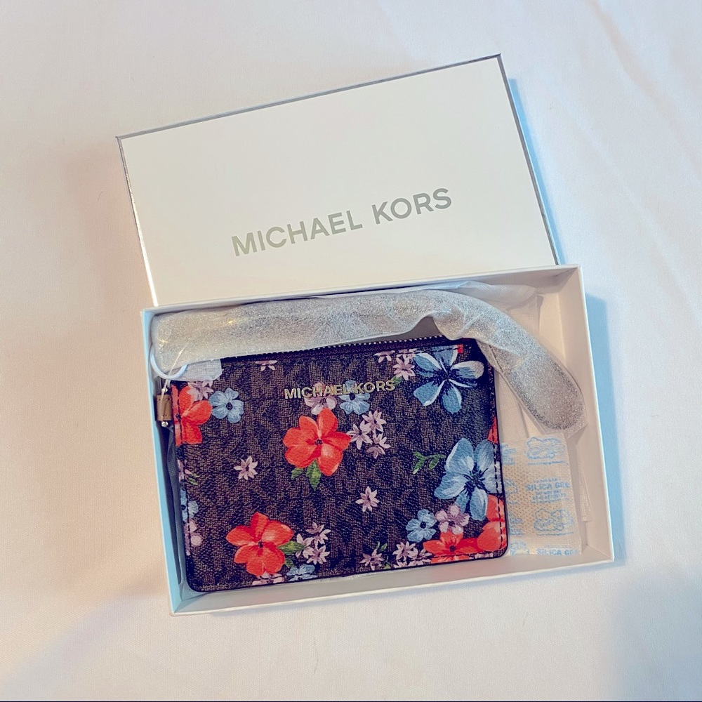 Michael Kors jet set coin purse